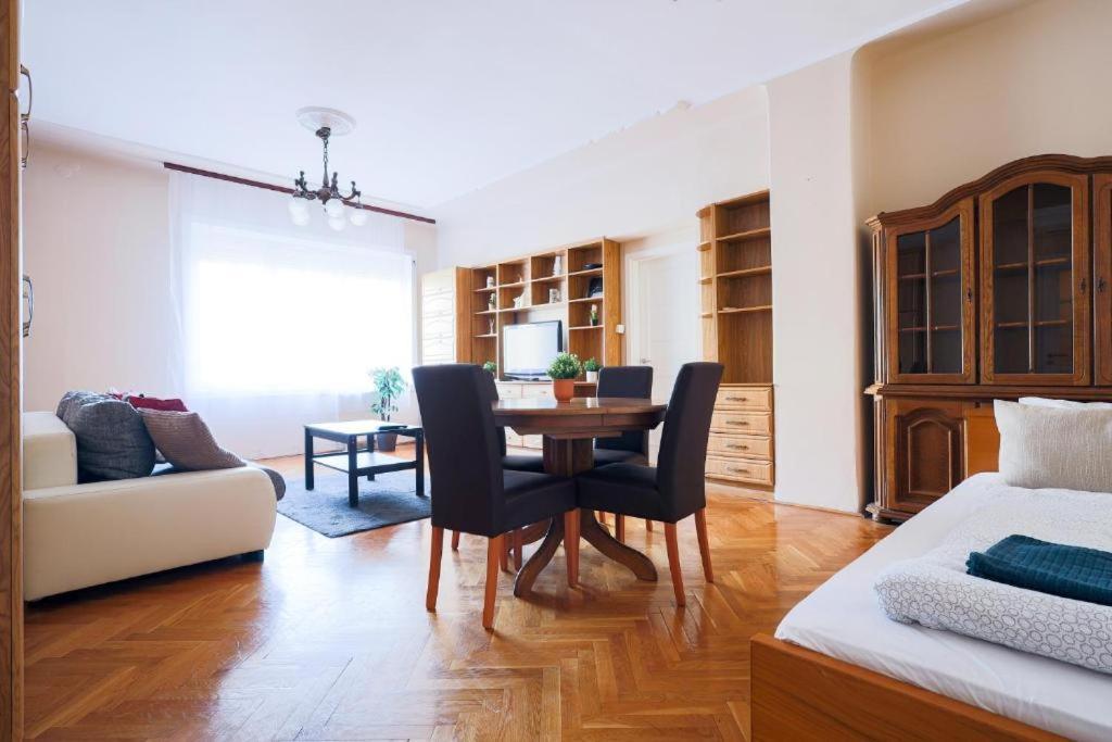 Downtown Vintage Home By Bella Budapeşte Dış mekan fotoğraf